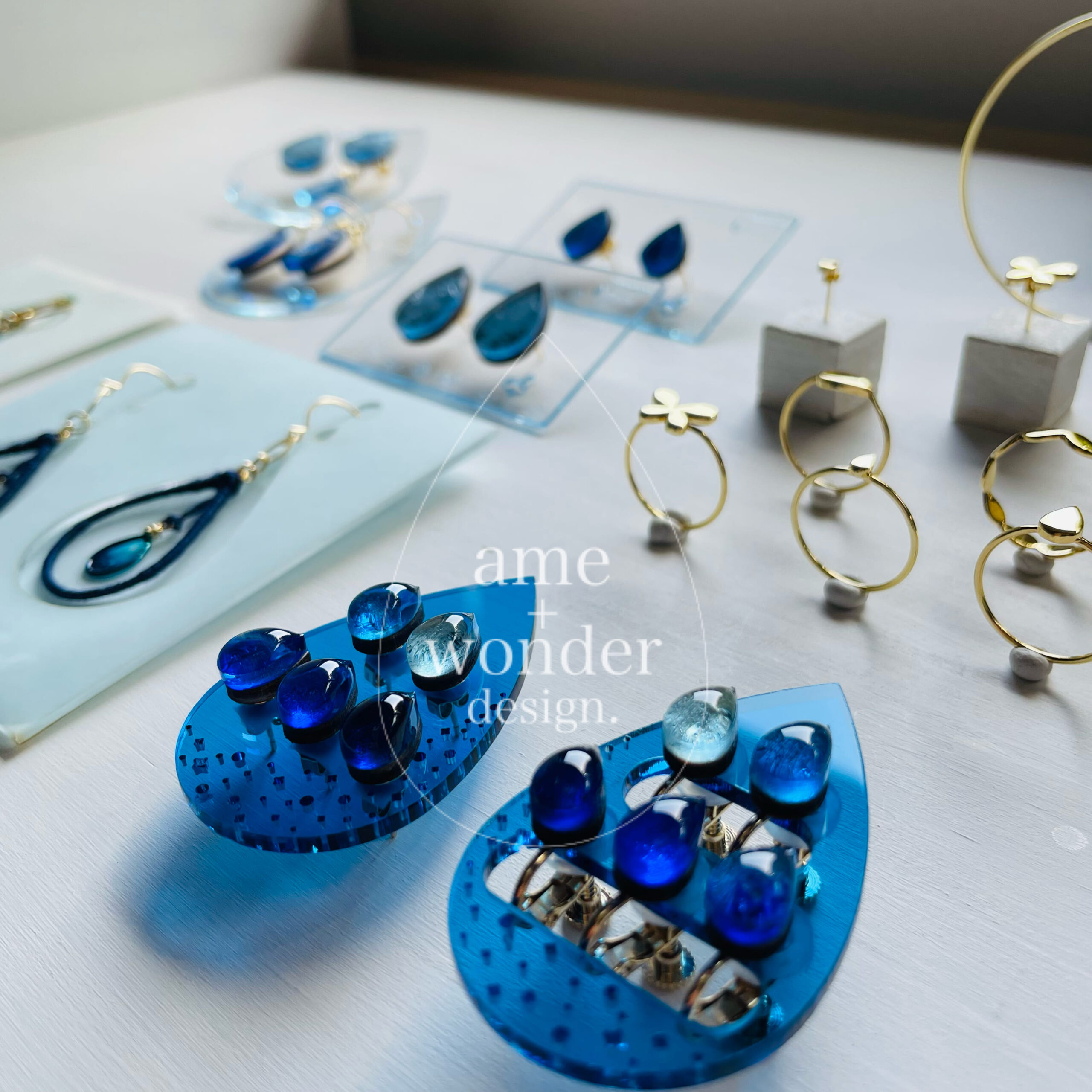 ame to wonder dedign.